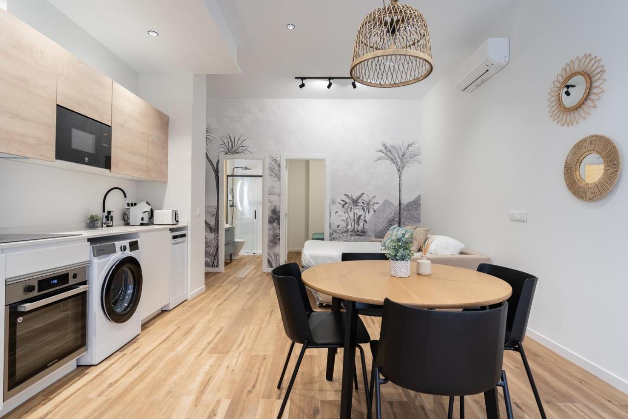Marina Beach Apartments Valence Extérieur photo