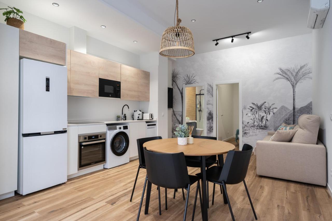 Marina Beach Apartments Valence Extérieur photo