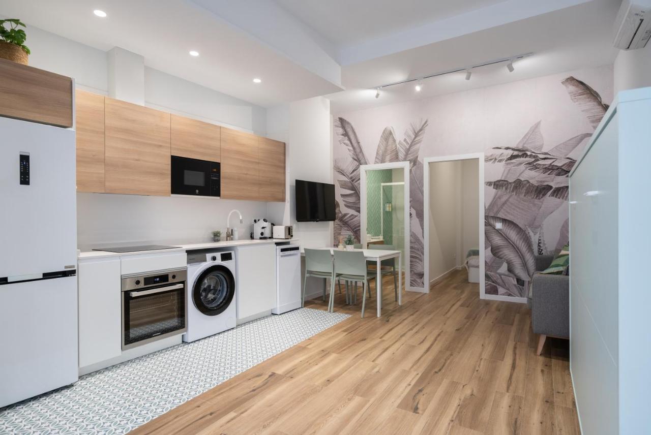 Marina Beach Apartments Valence Extérieur photo