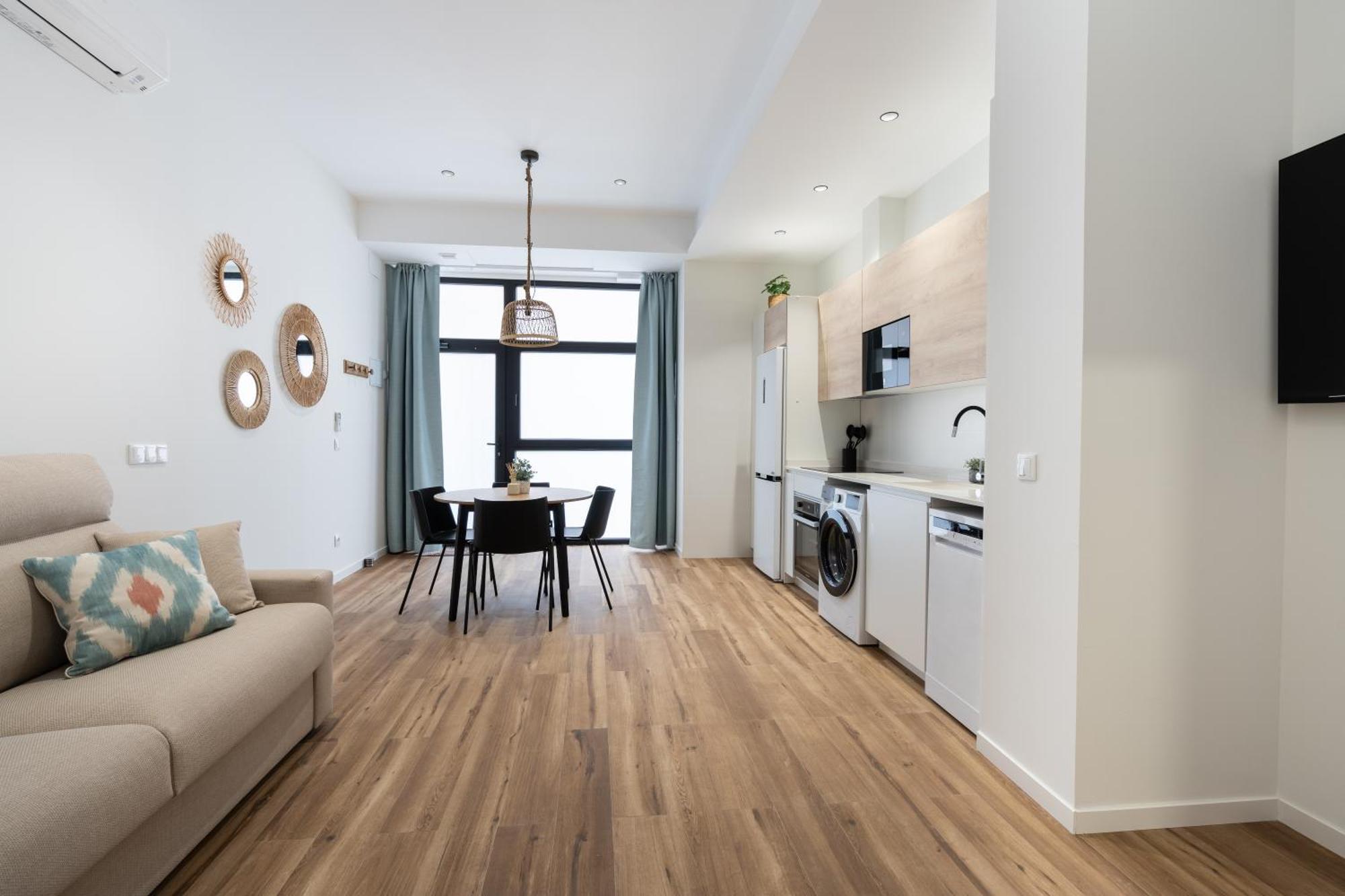 Marina Beach Apartments Valence Extérieur photo