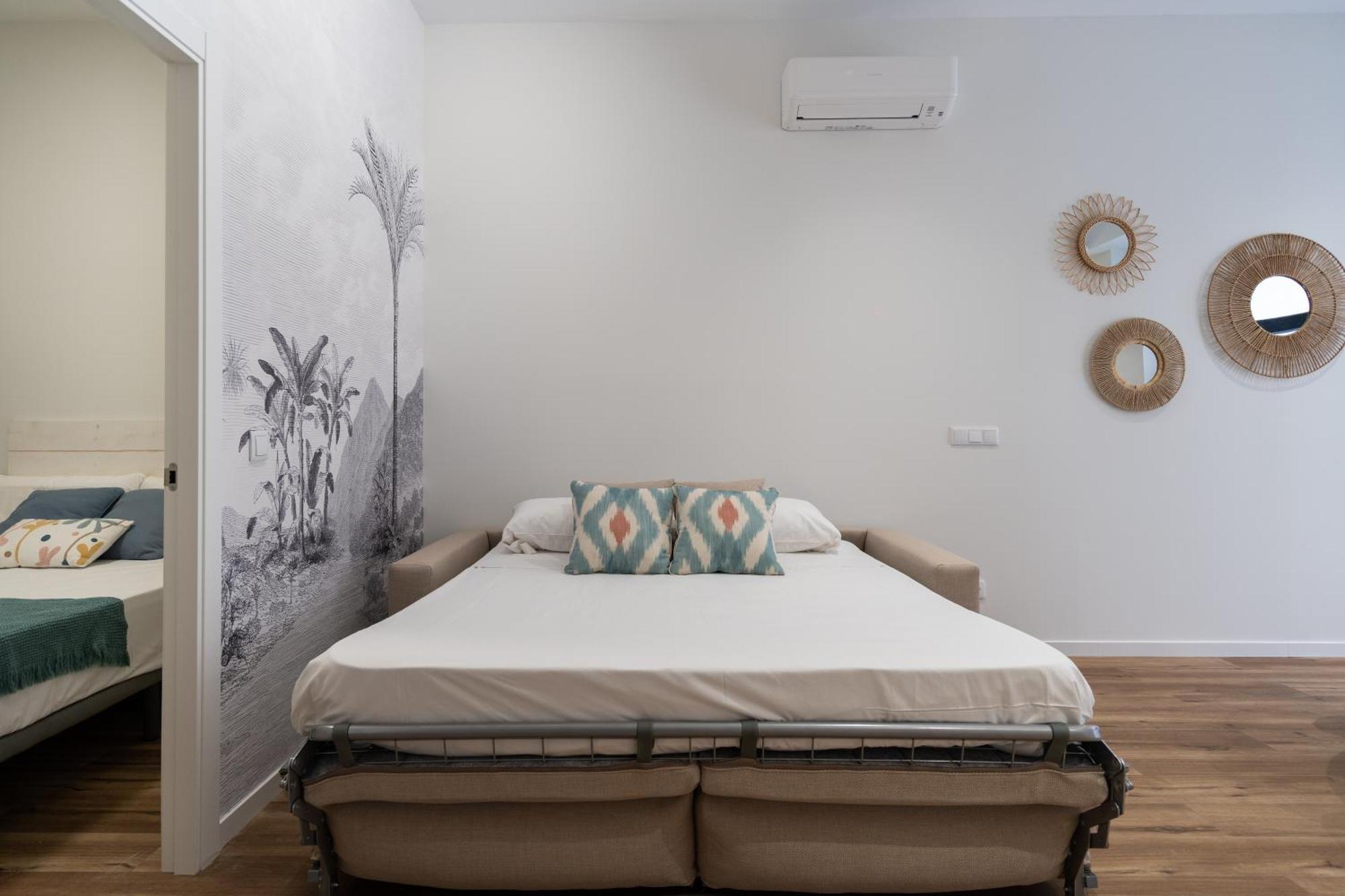 Marina Beach Apartments Valence Extérieur photo