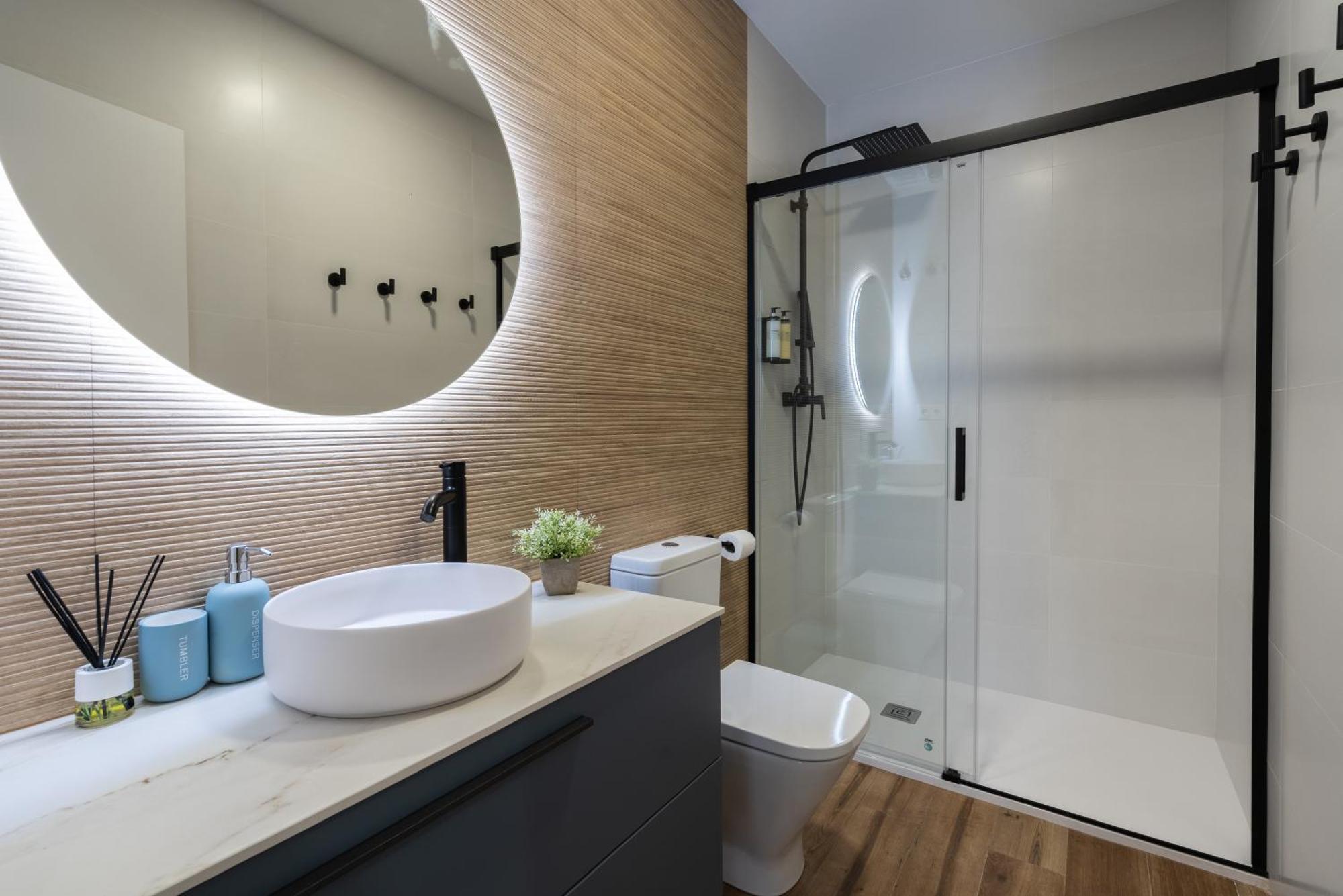 Marina Beach Apartments Valence Extérieur photo