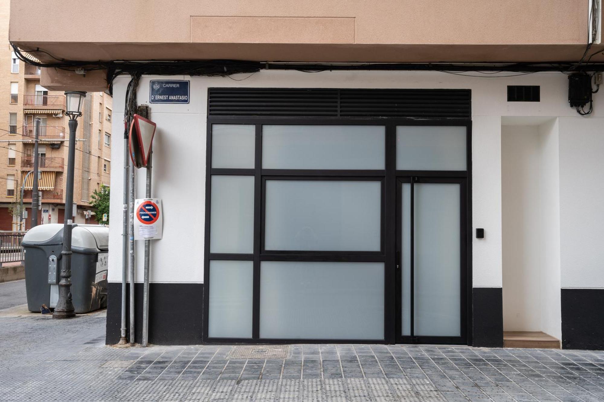 Marina Beach Apartments Valence Extérieur photo